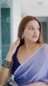 Himanshi Khurana Instagram - Saree @eternitybysakshi