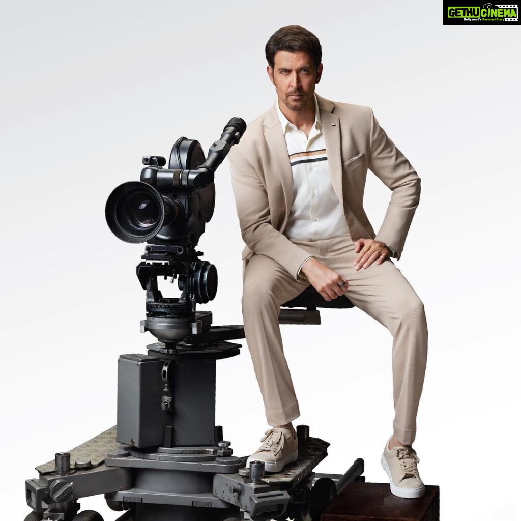 Hrithik Roshan Instagram - Feel truly special on your milestone occasions with @arrow_1851's new collection! Here are some of my favourite pieces from Arrow's latest collection. #DeservesAnArrow #Arrow