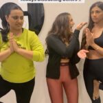 Huma Qureshi Instagram - Tag that friend 😂 - . . Have you watched this episode of Hangout ft. @iamhumaq & @anshukayoga Wearing @neceseralove 💛💚 - . . #reels #reelsindia #trendingaudio #reelsinstagram #janicesequeira #humaquereshi #anshukayoga #reelitfeelit #love Anshuka Yoga