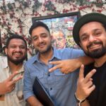 Hussain Dalal Instagram - Directeron ke Pathaan Instagram pe aa Gaye hain ! The OG #Fighter @s1danand on Instagram! @instagram swaagat nahi karoge bhai ka !? @abbasdalal #fighter