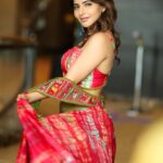 Iswarya Menon Instagram - Pictures that I love & dint see the light 🌞 . Styling by my sweet girl @saranya_raov 💕