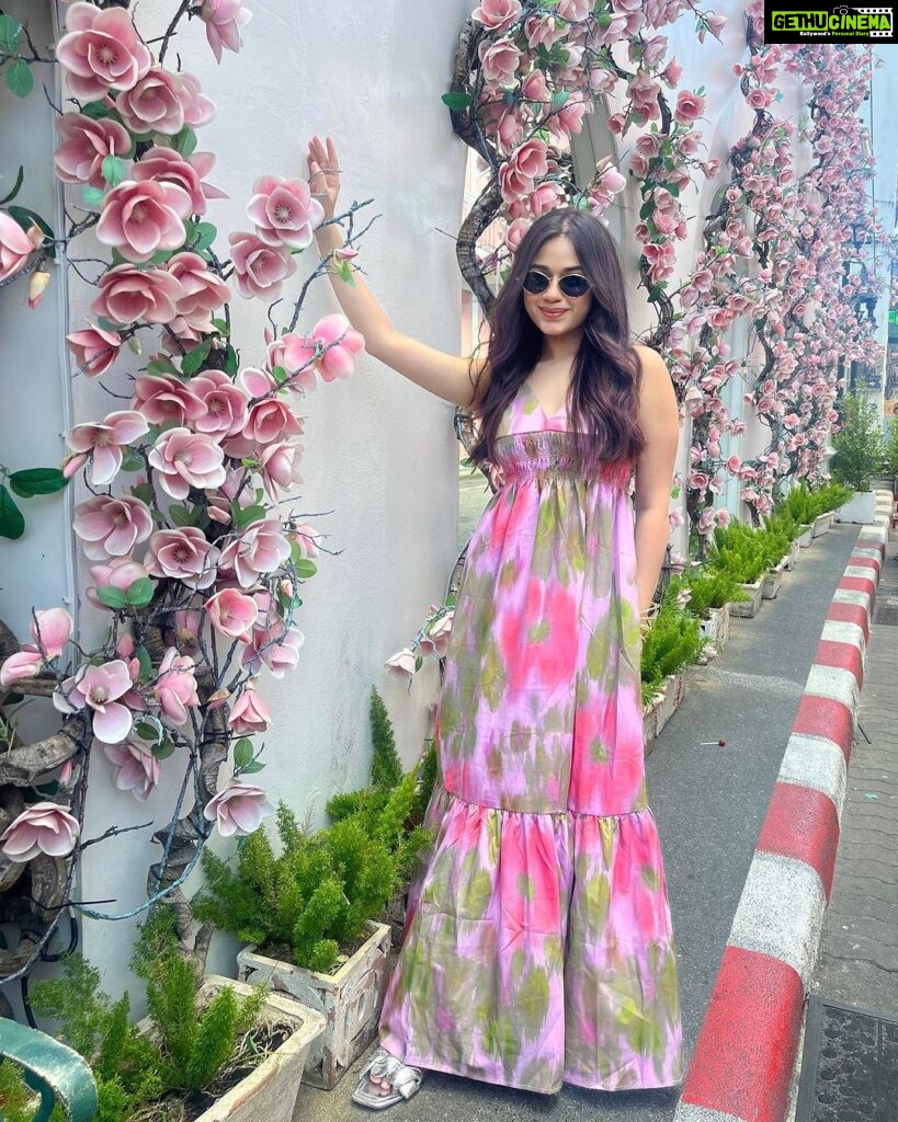 Jannat Zubair Rahmani Instagram - In my happy girl era 💖 Outfit @selectandyou Handcuf @womencode.in Stylist @styledbysujata Phuket
