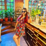 Jasleen Matharu Instagram - Mein albeli Ghumu Akeli Koi paheli hu mein 🥰🥰