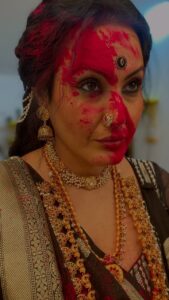 Kamya Punjabi Instagram - Tu Durga Tu Kaali Tu Shakti Ka Roop hai… तू बुराई पे अच्छाई की जीत है ❤️ माँ 
जय माता दी 
Shubho Asthami ❤️