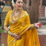 Kamya Punjabi Instagram - Jai Skandamata ki ❤️ Skandami, which means 'mother of Skanda (Kartikeya)', is honoured on the fifth day of Navratri. She is the fifth incarnation of Goddess Durga and represents compassion and motherhood. She is dressed in yellow and rides on a lion. The colour of the day is yellow, which represents joy and optimism. It also represents happiness, cheerfulness and brightness. On this day, wearing yellow brings Skandamata's benefits of joy, abundance and harmony. Yellow Day 💛 #navratricolours #didun