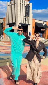 Kangna Sharma Instagram - Apko kis gaane pe dance karna pasand he ! 🕺💃

#dance #akshaykumar #instatrend #instareel #reelitfeelit #dancetrend #bamulaiza #vikalpmehta #dance