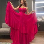 Kangna Sharma Instagram - Leave a Little sparkle wherever you go ❤️ Beautiful designer collection by - @kamli_fashion Management by - @rhitikgandhi__