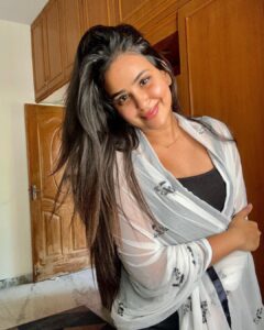 Kanmani Manoharan Instagram - #kanmanimanoharan✨ 

#keepshining