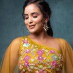 Kanmani Manoharan Instagram - #kanmanimanoharan✨ Makeup @luxxmakeover Outfit @vibhafashionhouse