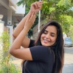 Kanmani Manoharan Instagram - #kanmanimanoharan✨ All we need is love ❣️