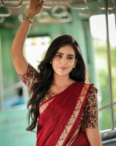 Kanmani Manoharan Instagram - #kanmanimanoharan✨ 

Trains are wonderful 🚝

Shots @dhanush__photography