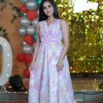 Kanmani Manoharan Instagram - #kanmanimanoharan✨ Every girl is beautiful .when we wear pink dress ❤️ Outfit @vkfashion2018 Beautiful shots @sathyaphotography3 #kanmanimanoharan✨ #television #zee #zeetamil #actress #model #appa #bday #turns60 #celebration #love #joy #peaceout