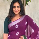 Kanmani Manoharan Instagram - #kanmanimanoharan✨ Wearing @lotus__collections hand block cotton linen saree. Soft and light weight. Best cool comfortable work wear. Do check @lotus__collections for more colours.
