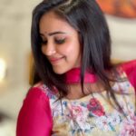 Kanmani Manoharan Instagram - #kanmanimanoharan✨ Outfit @tag_a_clothing_brand