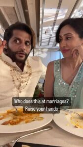 Karanvir Bohra Instagram - When you have the talent to understand her ishara…. @bombaysunshine
#partnerincrime