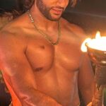 Karanvir Bohra Instagram - Aaj Se #shravan shuru hota hai…. #omnamah shivaya 🔱 Fire🔥 is a thing of beauty, must watch the upcoming track #humrahenarahe @sonytvofficial @swastikproductions @sktorigins @rahultewary @madanbashyal Reel shot by @singhchandan060
