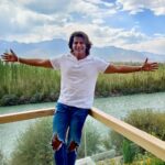 Karanvir Bohra Instagram - My first day in #ladakh #leh met @wangchukstany mum #amaley and stayed at their beautiful @riverlandboutiquehomestay right next to #indusriver Stany then took me to attend a Royal wedding party… what a beautiful first day…. full blog on my YouTube link in bio