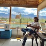 Karanvir Bohra Instagram - My first day in #ladakh #leh met @wangchukstany mum #amaley and stayed at their beautiful @riverlandboutiquehomestay right next to #indusriver Stany then took me to attend a Royal wedding party… what a beautiful first day…. full blog on my YouTube link in bio
