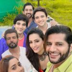 Karanvir Bohra Instagram - Inspite of the fun and happiness you see in this reel we are sad deep deep down… we will miss each other so much but most importantly we will miss entertaining you….❤️ #humrahenarahehum what a team we made, #toinfinityandbeyond