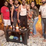 Karanvir Bohra Instagram - What a beautiful way to bring my birthday in with with my #humrahenarahehum fam…..the sweetest gesture they could have done on this beautiful day of mine…. Thank you so much @tinadatta @aabhaasmehta #abdur @prervari #sujay #haribhai #chandankumar for getting the cake. Will cherish this forever ❤️❤️❤️#homeawayfromhome