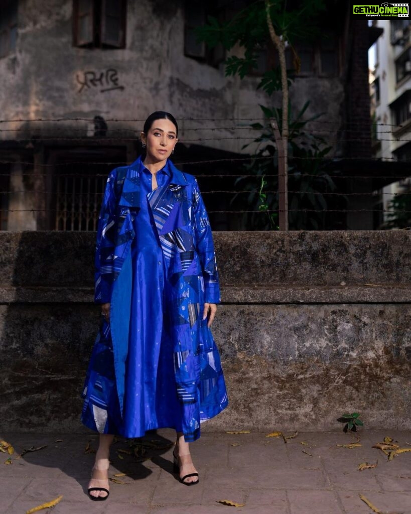 Karisma Kapoor Instagram - Ray of blue 💙 #outandabout