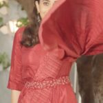 Karisma Kapoor Instagram – My festive pick, that’s classy & quick – an Insta-Saree! 😍

What do you think?
@WforWoman

#Wforwoman #InstaSaree #FestiveShopping #FestiveFashion