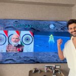 Kartik Aaryan Instagram - OUR INDIA IS NOW ON THE MOON 🇮🇳 #Chandrayaan3 HISTORIC MOMENT !! Thank you @isro.in 🤍