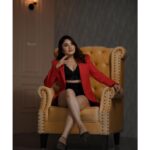 Karunya Ram Instagram - Swag 💛🖤❤️ : : Wearing : @zara @victoriassecret Makeup : @makeoverbysamridhi_ram PC : @umesh__photography___ Place : SR Studio RR Nagar : : #karunyaram #milkybeautykarunyaram #trending #hot #glamour #beauty #stylish Raja Rajeshwari Nagar, Bangalore South