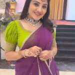 Karunya Ram Instagram - 💜💚💜💚💜💚 : : : #karunyaram #milkybeautykarunyaram #traditionalwear #halfsaree #jewllery #indianwear #beautiful #cute #trendingreels #viral Bangalore, India
