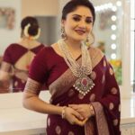 Karunya Ram Instagram - ❤️❤️‍🩹🥻💐 : : : Saree : @anayra_couture Jewellery : @aabushanjewellery1941 Makeup : @keerthiram28 PC : @pgraphyofficial : : #karunyaram #milkybeautykarunyaram #saree #tradition #jewelry #beautiful #cute #pretty #indiangirl R.R. Nagar