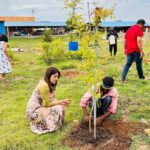 Karunya Ram Instagram - ಗಿಡಗಳನ್ನು ಬೆಳೆಸಿ ಪರಿಸರ ಉಳಿಸಿ 🌴🌲🌳☘️🌿🍀 : : : #gogreen #tree #plantation #trending #viral