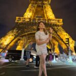 Karunya Ram Instagram - 2023 just started now with more & more positive vibes🗼🌟❤️💫🎉 : : #karunyaram #france #paris #effiletower🗼 Effile Tower Paris