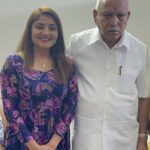 Karunya Ram Instagram - Got a chance to meet our ex chief minister of Karnataka Sri BS Yadiyurappa sir & took a blessings 💐🙏🏻 : : #karunyaram #excheifministerofkarnataka #bsyadiyurappa Bangalore, India