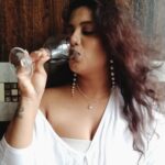 Kavita Radheshyam Instagram - Wine And I..