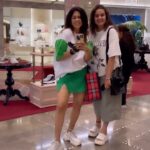 Kishwer Merchant Instagram - Welcome to Dubai 🥵 Window shopping se hua Bura haal 🙄