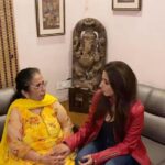Krishika Lulla Instagram - When I asked mommy to thank everyone , where ever I go ,when my friends appreciate my mom …. I do feel overwhelmed , blessed @demblaraju … you bring me a smile with your cuteness love you 🧿🧿🧿🧿🧿🧿#krishikalullamotherdaughterseries #krishikalulla
