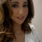 Krishika Lulla Instagram - My World Inspirations A loving person lives in a loving world. A hostile person lives in a hostile world. Everyone you meet is your mirror #krishikalulla #krishikalulla❤️