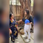 Krishika Lulla Instagram - Life is the most colorful festival . Enjoy all days with happiness and joy #happyholi #pranktimewithmom #krishikalulla #krishikalullamotherdaughterseries Gods given us the best moms …love pray and smile @demblaraju #krishikalulla❤️