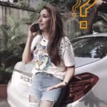 Krishika Lulla Instagram - When my mom goes alone Look what happens ?????? She actually gets lost In true sense I AM LOST WITHOUT HER @demblaraju #krishikalullamotherdaughterseries #krishikalulla #lostplace #motherdaughterlove #motherdaughterduo #trendingsongs #trending #trendingnow