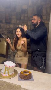 Krissann Barretto Instagram - Get you a man who not only reminds you to put your crown on but also makes sure it stays there .. 🥹♥️

F*ck I’m lucky ♥️ 

Outfit @a.la.modebyakanksha Styling @nidasshah 

Thankyou for making this the best Birthday baby @nkaramchandani I cannot wait to be your wife!!!!! 🥰♥️

I got my f*%ing Fairytale ♥️

@shivangiarora @whitehorsevilla Thankyou ♥️

@simonechakravarty @jewelsforlunch @nidasshah @revarewa @minazfruitwala @liberal_librann @karancito @nitipedia @ashlovestorave  LEGENDSsssss ♥️

I love you guys more than anything ♥️

#birthday #cake #video #soulmate #fiance #trendingreels #trending #viral #outfit #ootd #happy #friends #family #best