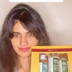 Leslie Tripathy Instagram - @meritvco MERIT Virgin coconut oils are of Medicinal grade,I tried them and I have included them in my skincare and diet aswell 1- virgin coconut oil also known as Vco I use it to oil my scalp and hair To moisturise my face and body For oil pulling 2- castor oil-I use for nourishing healthy longer nails, thick eyebrows and eyelashes growth 3- walnut cold pressed oil I use for eating as I add 5 drops to my dal, salad and sabzi as walnut helps in brain health #coldpressed #coldpressedjuices #coldpressedoils #coldpressedcoconutoil #coldpressedsoap #coldpressedoil #organiccoldpressedjuices #coldpressedcoffee #coldpressedjuicery #coldpressedobsessed #dailycoldpressed #organiccoldpressedjuice #rawcoldpressedjuice #nativecoldpressed #coldpressedisbest #dailycoldpressedjuice #raworganiccoldpressed #coldpressedjuicer #organiccoldpressed #coldpressedjuicebali #coldpressedsoaps #restorecoldpressed #freshcoldpressedjuice #firstcoldpressed #coldpressedcastoroil #coldpressedcocktails #purcoldpressed #coldpressedlifestyle #leslietripathy #meritvco Mumbai, Maharashtra