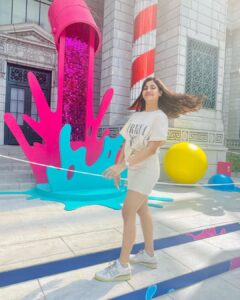 Losliya Mariyanesan Instagram - Embrace the glorious mess that you are
☺️

#throwbacksingapore