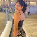 Losliya Mariyanesan Instagram - Back to black 🖤