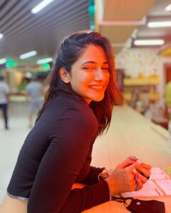 Losliya Mariyanesan Instagram - Heyyyyyyy everyone 😎