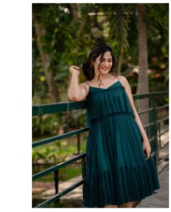 Losliya Mariyanesan Instagram - Be kind ☺️
:
📸 @kiransaphotography 
💇‍♀️ @paviiiee_08 
💄 @radiancebridalstudio 
💆‍♀️ @preethi_hairstylist 
👗 @ibhuvana.store
