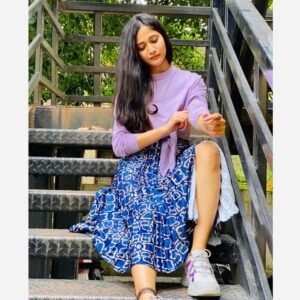 Losliya Mariyanesan Instagram - 💜