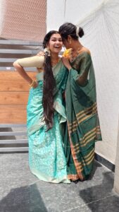 M.M. Manasi Instagram - What jhumka? 🙈🥰✨
.
#mmmanasi #mmmonissha #singers #voiceoveractors #jhumka #dressup #banglore #banglorediaries #jhumkas #sistergoals #sistergoals #smile #grateful