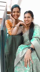 M.M. Manasi Instagram - Wedding scenes ♥️

A little late on this trend... But posting this now nevertheless ♥️
Tbt our Bangalore Trip♥️

#reels #reelsinstagram #reelitfeelit #trending #trendingreels #audio #trendingsongs #saree #sareelove #bangalore