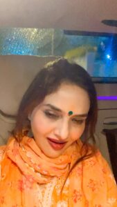 Madhoo Instagram - My fav fav song #inteha