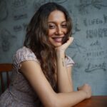 Madhurima Roy Instagram - To bean or not to bean ☕️💭 .. So fun collaborating on this one @the_little_lens @accessorizeindiaofficial .. #accessorizeindia #collaborationpost #coffeeshopcorners #instadaily #photoshootideas Birdsong - The Organic Cafe